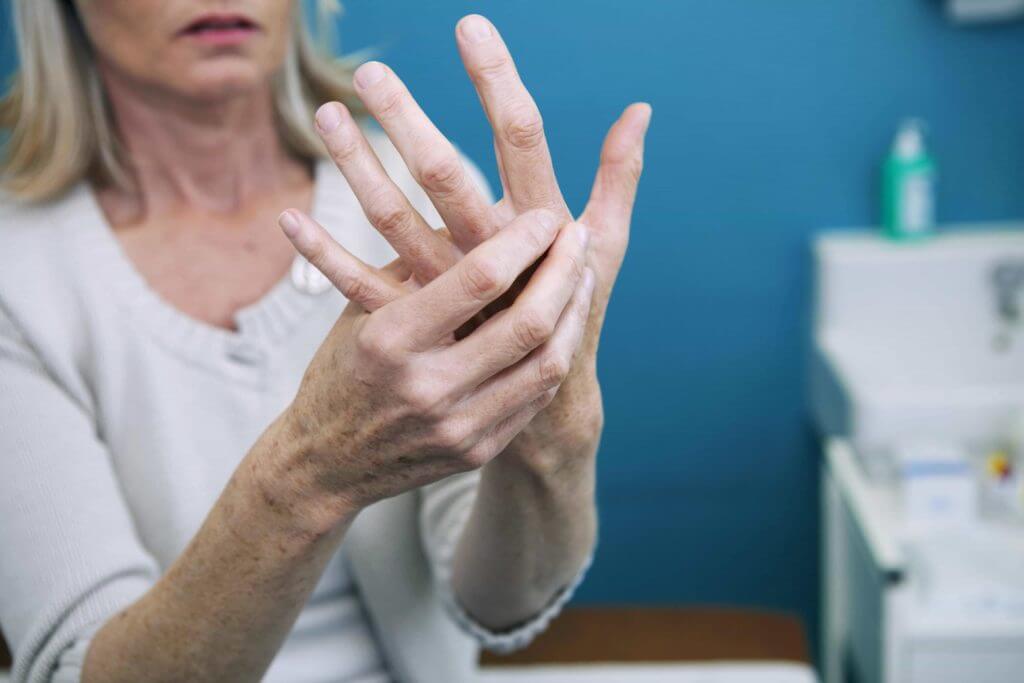 Rheumatology: When Should You See a Rheumatologist?