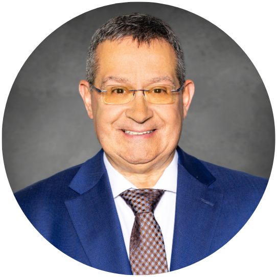 Dr. Santiago A Candocia Chicago Concierge Internal Medicine Concierge Physician at Dedication Health Chicago Internist